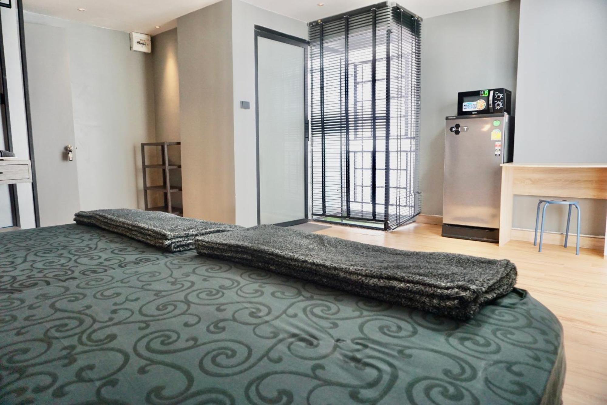 Hash Silom Apartment @ Silom Soi 3 Bangkok Extérieur photo